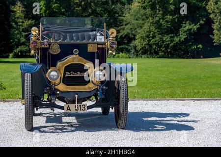 Oldtimer De Dion Bouton AU, Baujahr 1907,  1 Zylinder, Hubraum 942 ccm, Leistung 8 PS, max 50 km/h auf ebener Strecke, max 9-10 % Steigung, 3 Gang, An Stock Photo