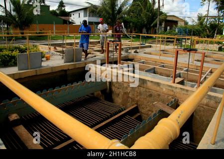 eunapolis, bahia / brazil - february 1, 2009: workers work to clean Embasa's water treatment plant in the city of Eunapolis. Stock Photo