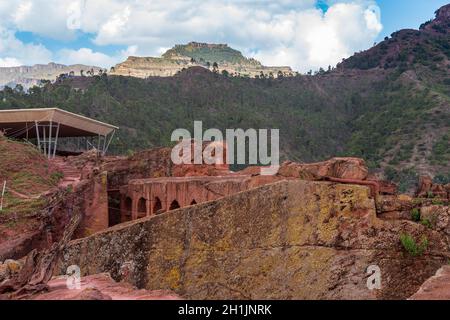 beta Gabriel Raphael, english House of the angels Gabriel and Raphael, is an underground rock-cut monolith Orthodox church located in Lalibela, Ethiop Stock Photo