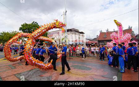 Georgetown, Penang/Malaysia - Oct 09 2016: Group of man perform dragon ...