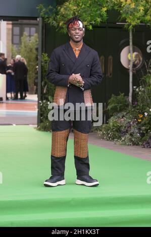 London, UK. 17th Oct, 2021. KSI, Youtuber, Arriving on the green carpet at Alexandra Palace for The EarthShot Prize awards ceremony. Terry Scott/SPP Credit: SPP Sport Press Photo. /Alamy Live News Stock Photo