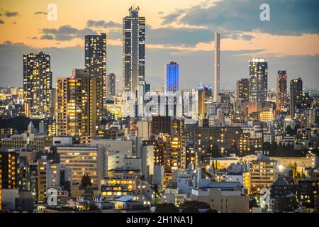 Sunset from the Bunkyo Civic Center (Ikebukuro). Shooting Location: Tokyo metropolitan area Stock Photo