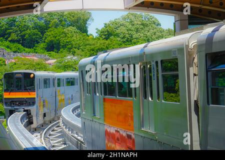 Tama Monorail and the fresh green. Shooting Location: Hino City, Tokyo Stock Photo