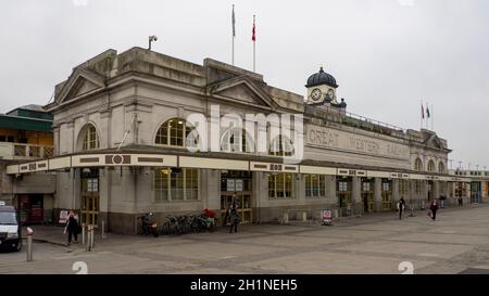 Cardiff central car park hi-res stock photography and images - Alamy