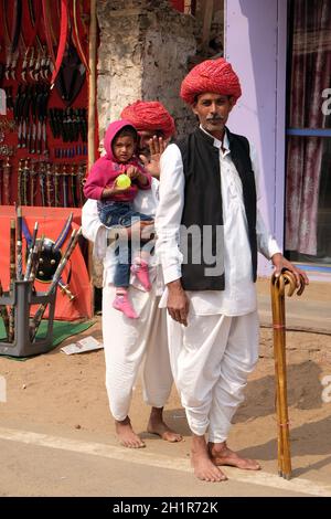 Man Traditional Dress Pushkar Fair Pushkar Ajmer Rajasthan India November –  Stock Editorial Photo © sunilprg #478949182