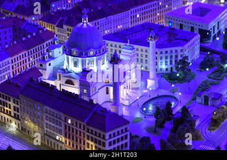 'Königreich der Eisenbahnen' im Wiener Prater, das größte Kleinmodell Österreichs zeigt ganz Wien im Miniaturformat - 'Kingdom of the Railways' in the Stock Photo