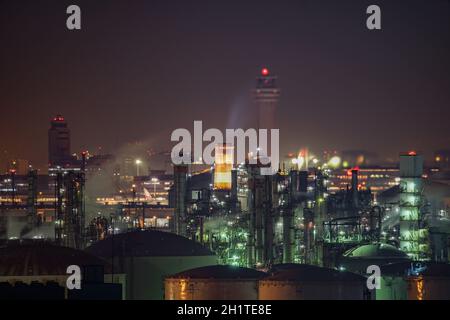 Night view of the Keihin industrial zone which is visible from the Kawasaki Marien. Shooting Location: Yokohama-city kanagawa prefecture Stock Photo