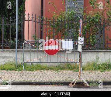 Regulatory signs, no entry for vehicular traffic sign Stock Photo - Alamy