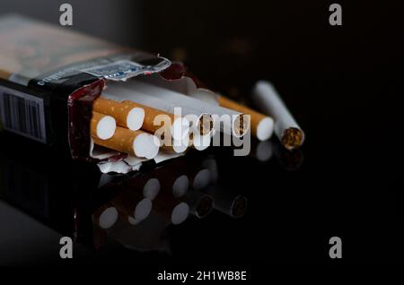 World No Tobacco Day Men cigarette break And send a cigarette Stock Photo