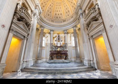 VENARIA REALE, ITALY - CIRCA MAY 2021: sacred catholic altar in Baroque style and cupola. Day light. Stock Photo