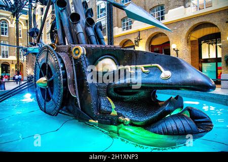 The Navigators ship sculpture by David Kemp in Hay's Galleria, London, Bridge, London, UK Stock Photo