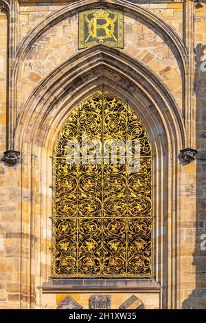 Ornate gothic window, detail of the gothic architecture of St. Vitus Cathedral, Prague, Czech republic Stock Photo