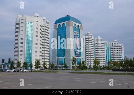 SHALI, RUSSIA - SEPTEMBER 29, 2021: Complex of modern high-rise buildings in the city of Shali on September morning Stock Photo