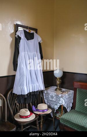 Oakworth, Yorkshire, UK. The waiting room at Oakworth railway station on the Oxenhope to Keighley line which is popular with steam enthusiasts and fan Stock Photo