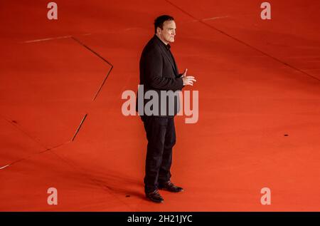 Rome, Italy. 19th Oct, 2021. U.S. director Quentin Tarantino poses on the red carpet before to attend the Lifetime Achievement Award ceremony at the 16th edition of the international Rome Film Festival at the Auditorium Parco della Musica. Credit: Riccardo De Luca - Update Images/Alamy Live News Stock Photo