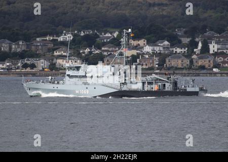 FGS Homburg (M1069), a Frankenthal-class (or Type 332) minehunter operated by the German Navy, passing Gourock on the Firth of Clyde as she heads out to take part in the military exercises Dynamic Mariner 2021 and Joint Warrior 21-2. Stock Photo