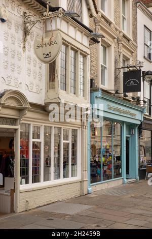 UK, England, Cambridgeshire, Cambridge, St Mary’s Passage, shops in historic city centre buildings with pargeting decoration on front Stock Photo