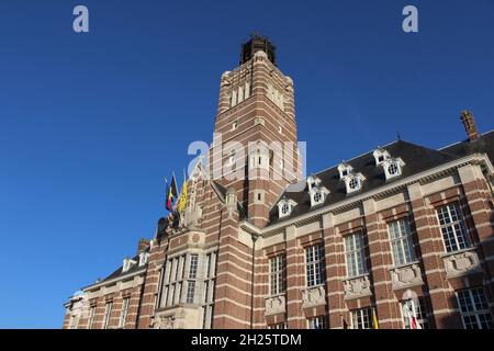 DENDERMONDE, BELGIUM, 9 OCTOBER 2021: View of the court house of First Instance in Dendermonde, East Flanders, Belgium. Built between 1923-27 to a pla Stock Photo