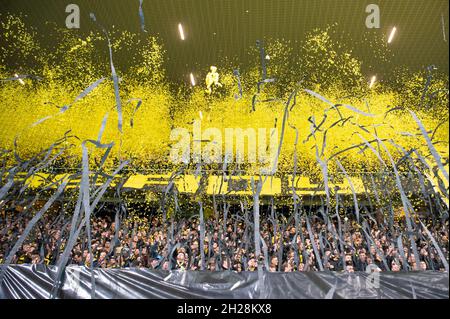 BERN, SWITZERLAND - OCTOBER 20: BSC Young Boys fans during the UEFA Champions League group F match between BSC Young Boys and Villarreal CF at Stadion Wankdorf on October 20, 2021 in Bern, Switzerland. (Photo by FreshFocus/MB Media) Stock Photo