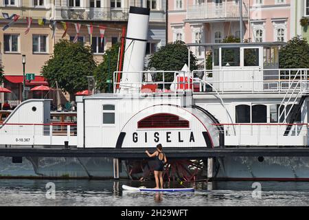 Die Gisela ist eines der ältesten Dampfschiffe der Welt (Baujahr 1871) und befährt noch immer den Traunsee. - The Gisela is one of the oldest steamshi Stock Photo