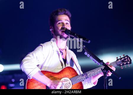 MIAMI BEACH - FL, OCT 20: Camilo performs in stage during “Mis Manos Tour on October 20, 2021 in Miami Beach, Florida. (Photo by Alberto E. Tamargo/Sipa USA) Stock Photo