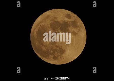 Ajmer, Rajasthan, India, October 20, 2021. A view of full moon during sharad Purnima (full moon day), In Ajmer, Rajasthan, India on October 20, 2021. Photo by Himanshu Sharma/ABACAPRESS.COM Stock Photo