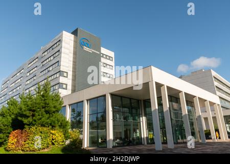 A low angle view looking up at the Hamish Wood building at Glasgow Caledonian University on a sunny day. Stock Photo