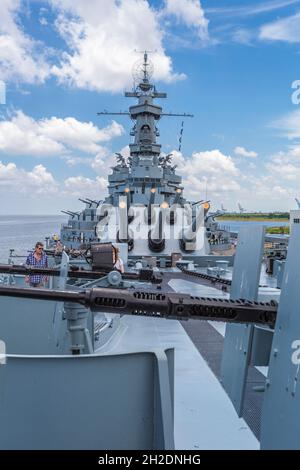 16 inch, 45 caliber Big Guns on the USS Alabama museum battleship at the Battleship Memorial Park in Mobile, Alabama Stock Photo