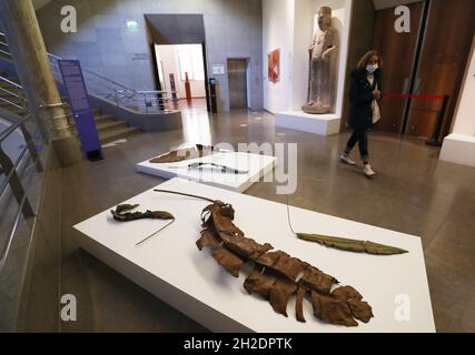 Paris, France. 21st Oct, 2021. A piece of artwork titled 'Made of the same wood' by Vietnamese artist Thu-Van Tran is displayed at the 'L'Asie Maintenant' exhibition at the Guimet National Museum of Asian art in Paris, France, Oct. 21, 2021. Credit: Gao Jing/Xinhua/Alamy Live News Stock Photo