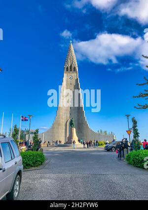 REYKJAVIK, ICELAND - Aug 04, 2021: A vertical shot of the Hallgrimskirkja cathedral in Reykjavik, Iceland Stock Photo