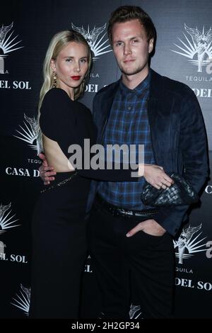 Los Angeles, United States. 21st Oct, 2021. LOS ANGELES, CALIFORNIA, USA - OCTOBER 21: Socialite Tessa June Grafin von Walderdorff Hilton and husband Barron Hilton II arrive at Brian Bowen Smith's Drivebys Book Launch And Gallery Viewing Presented By Casa Del Sol Tequila held at 8175 Melrose Ave on October 21, 2021 in Los Angeles, California, United States. (Photo by Xavier Collin/Image Press Agency/Sipa USA) Credit: Sipa USA/Alamy Live News Stock Photo