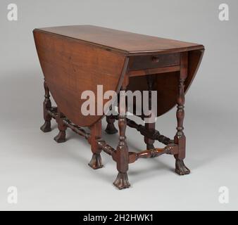 evelyn gateleg table