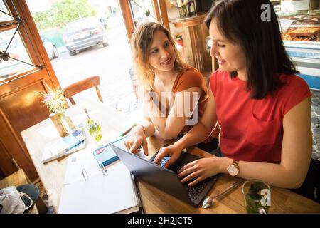 Hamburg, Germany. 01st June, 2017. If it doesn't work out right away with a career start, Bachelor graduates can take their time and look for alternatives. Credit: Christin Klose/dpa-mag/dpa/Alamy Live News Stock Photo