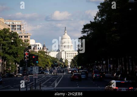 Beijing, China. 30th Sep, 2021. Photo taken on Sept. 30, 2021 shows the U.S. Capitol building in Washington, DC, the United States. Credit: Liu Jie/Xinhua/Alamy Live News Stock Photo