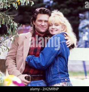 KURT RUSSELL and GOLDIE HAWN in OVERBOARD (1987), directed by GARRY MARSHALL. Credit: M.G.M. / Album Stock Photo