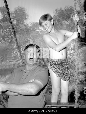 KURT RUSSELL and ALAN HALE JR. in GILLIGAN'S ISLAND (1964), directed by GARY NELSON, JACK ARNOLD, JERRY HOPPER and LESLIE GOODWINS. Credit: United Artists Television / Album Stock Photo