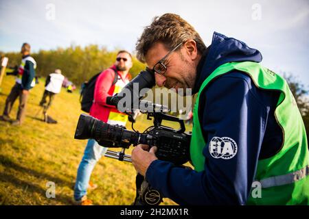Nyiregyhaza, Hungary. 22nd Oct, 2021. Cameraman TV Eurosport during the 2021 FIA ERC Rally Hungary, 7th round of the 2021 FIA European Rally Championship, from October 21 to 24, 2021 in Nyiregyhaza, Hungary - Photo: Bastien Roux/DPPI/LiveMedia Credit: Independent Photo Agency/Alamy Live News Stock Photo