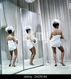 NANCY KWAN in FLOWER DRUM SONG 1961 director HENRY KOSTER music Richard