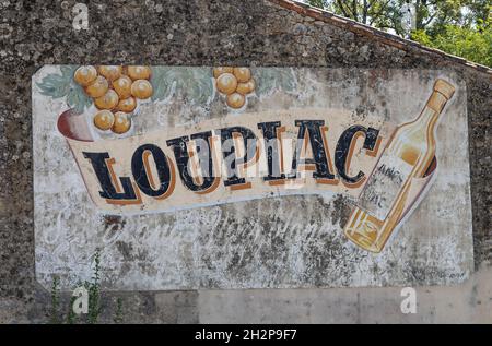 The AOC Loupiac is a French wine area mostly known for its sweet white wines - and right opposite off Sauternes Stock Photo