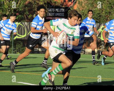 Lisboa, Portugal, USA. 23rd Oct, 2021. Rugby Youth Festival Portugal, in Lisbon. October 23, 2021, Lisbon, Portugal: Qualifying Rugby matches for the Portugal Rugby Youth Festival, the most important tournament of the sport organized by Move Sports that brings together the under 13, 15, 17 and 19 categories, at Universitario stadium, in Lisbon, on Saturday (23). The tournament, which is traditionally held at Easter, it was postponed due to the new coronavirus pandemic. Credit: Edson de Souza/TheNews2 (Credit Image: © Edson De Souza/TheNEWS2 via ZUMA Press Wire) Stock Photo