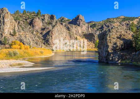 fall colors and cliffs along the missouri river near dearborn, montana Stock Photo