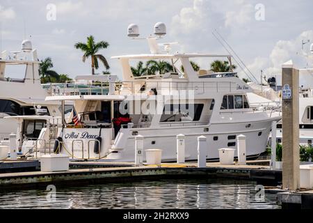 fort Lauderdale, FL, USA - October 23, 2021: Photo of the 2021 Ft Lauderdale International Boat Show Stock Photo
