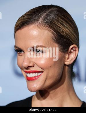 Laguna Beach, United States. 23rd Oct, 2021. LAGUNA BEACH, ORANGE COUNTY, CALIFORNIA, USA - OCTOBER 23: Model/actress Brooklyn Decker arrives at the 14th Annual Oceana SeaChange Summer Party held at a Private Residence on October 23, 2021 in Laguna Beach, Orange County, California, United States. (Photo by Xavier Collin/Image Press Agency) Credit: Image Press Agency/Alamy Live News Stock Photo