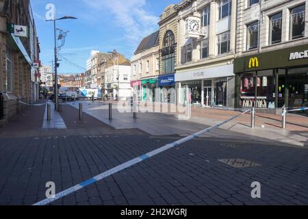 24th Oct, 2021. Southend on Sea, UK. A serious incident has occurred on the High Street, with a police cordon in place and a Police forensic van on the scene. Penelope Barritt/Alamy Live News Stock Photo