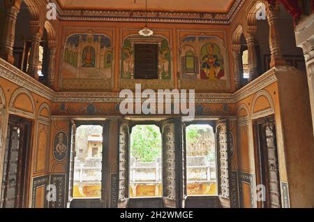 abandoned haveli in nawalgarh rajasthan, india Stock Photo - Alamy