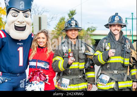 Patriots mascot hi-res stock photography and images - Alamy