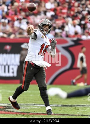 Tampa, United States. 24th Oct, 2021. Tampa Bay Buccaneers quarterback Tom Brady passes against the Chicago Bears during the first half at Raymond James Stadium in Tampa, Florida on Sunday, October 24, 2021. Photo by Steve Nesius/UPI Credit: UPI/Alamy Live News Stock Photo