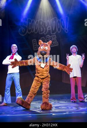 Cast of Scooby-Doo live on stage during the Scooby-Doo Live! Musical
