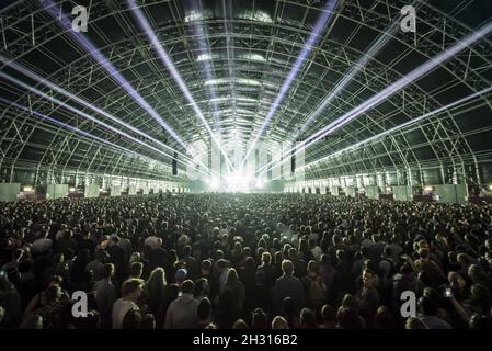 General view of the Barn stage during as Aphex Twin performs live at Field Day Festival 2017, Victoria Park, London.  Picture date: Saturday 3rd June 2017. Photo credit should read: Â© DavidJensen/EMPICS Entertainment Stock Photo