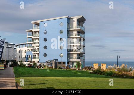 A modern apartment block in Westward Ho!, Devon Stock Photo